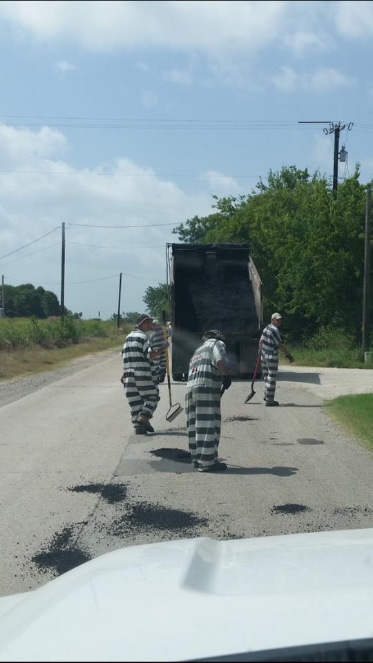 Inmates Repair Roads