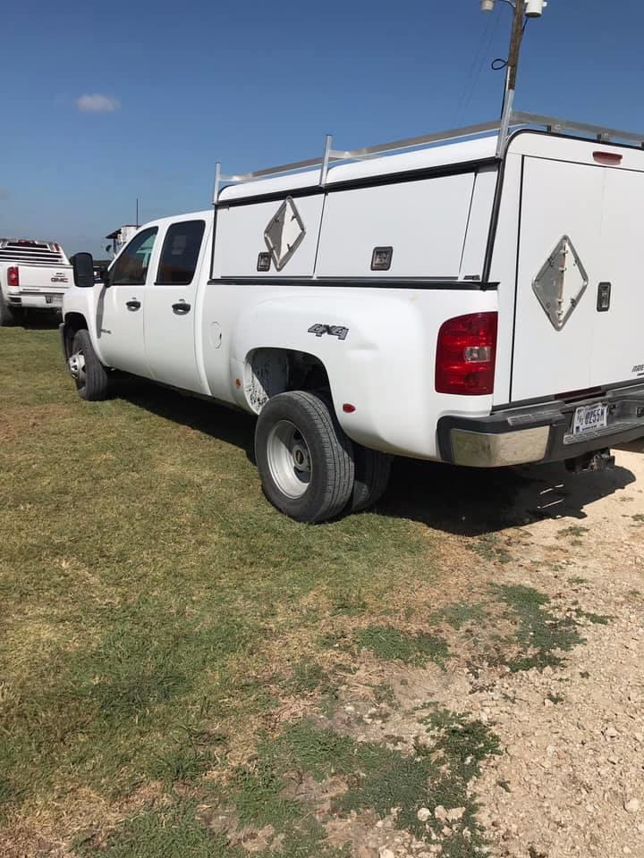 explosive ordinance response vehicle