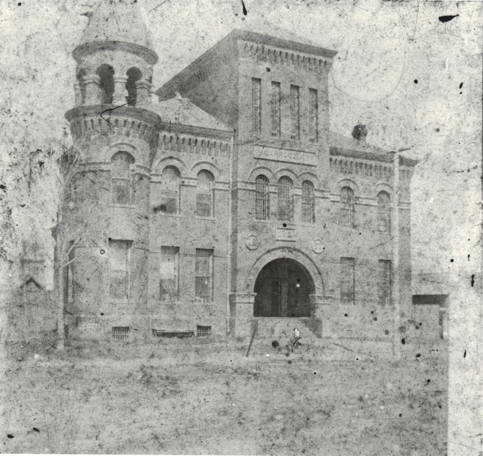 Old Corsicana Jail House