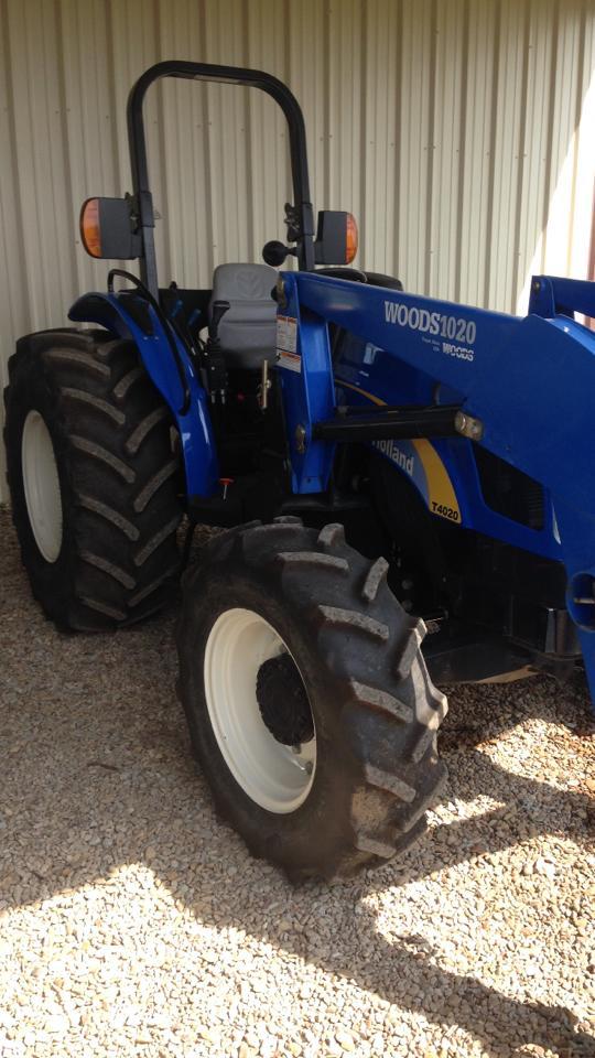 2010 New Holland 65 hp tractor